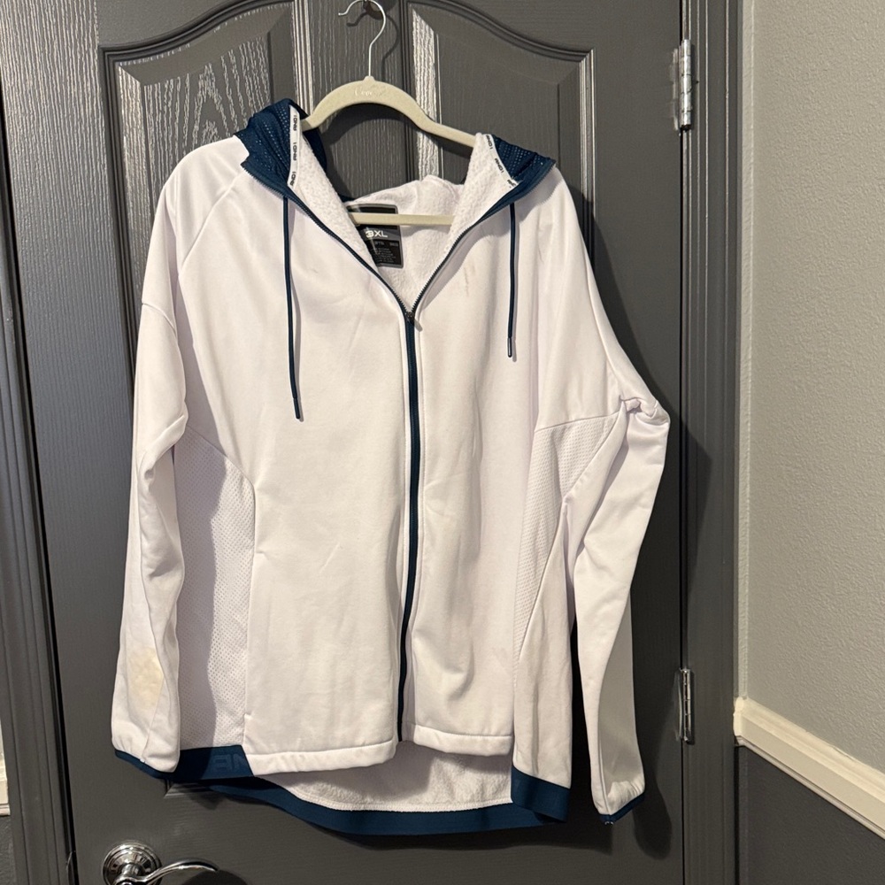 AND1 White Hoodie 3XL